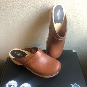 Swedish Hasbeens clogs 36 size 6 color Nature